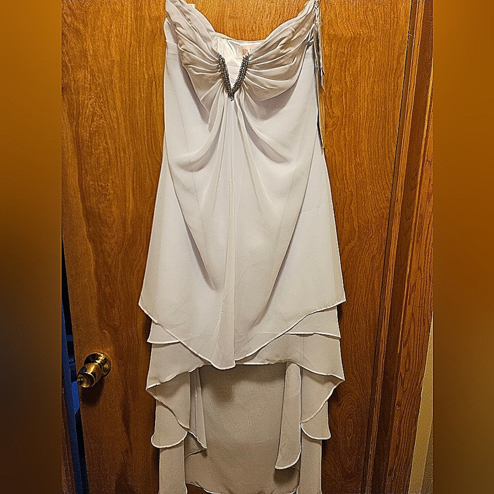 Dress white